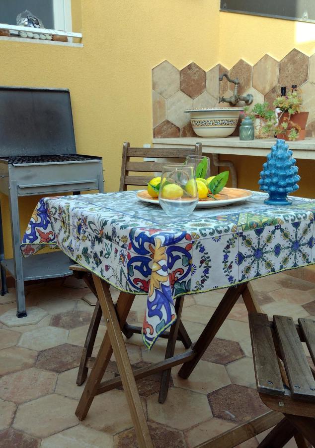Ragusa Exclusive Flat With Terrace & Bbq Exteriör bild