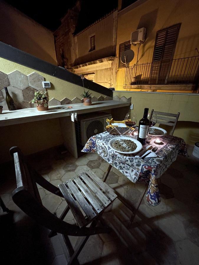 Ragusa Exclusive Flat With Terrace & Bbq Exteriör bild